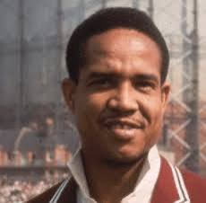 ACScricket's tweet photo. Garry Sobers had a 20 year Test career: he held the highest score in Test cricket record (365*) for many years;  he was the 1st batter to ever hit 6 sixes in an over; he bowled pace &amp; spin (orthodox &amp; wrist spin); a brilliant fielder; he was 1 of 5 Wisden Cricketers of Century. https://t.co/B0m5vq7KZy