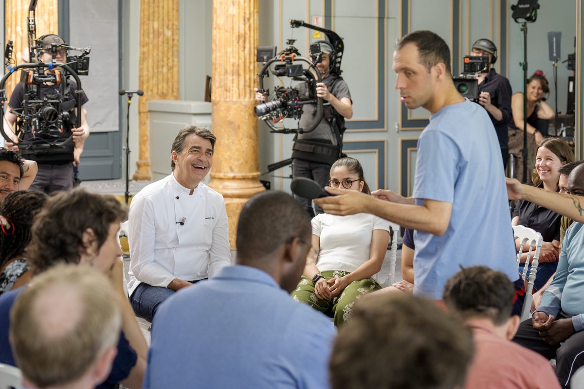 JournalPapotin's tweet photo. 📆 Pour la dernière émission de la saison, nous avons eu le plaisir d'interviewer Yannick Alléno, le chef le plus étoilé du monde, qui nous a reçu au Pavillon Ledoyen.

Rendez-vous samedi 25 juillet à 20h30 sur France 2 et https://t.co/AE5nhwYj2b ! 

#LesRencontresDuPapotin https://t.co/ieJw1cLHd7