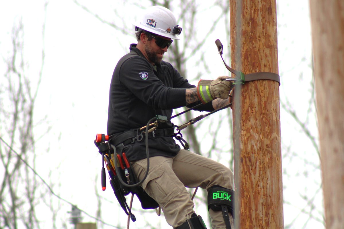 NEPPA_Littleton's tweet photo. The break is over. Time to climb. ⚡
Our Year 1 #ApprenticeLineworkers are back #NextWeek to tackle the second half of their first year. Here's to more #Learning, #Climbing, & #PoweringTheFuture! 💪
#ApprenticeLineworker #PublicPower #SkilledTrades #Linework https://t.co/UmAtqTJJ7t