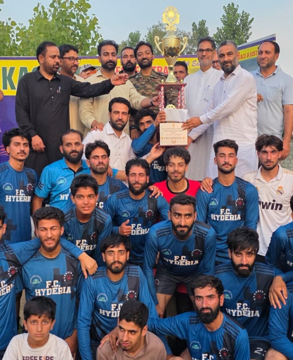 farooqgbly's tweet photo. A healthy and drug-free society begins with active youth. Let's invest in sports and give our young generation a brighter future. Support sports, say no to drugs. #DrugFreeSociety #SportsForYouth https://t.co/CVLBeDV0dk