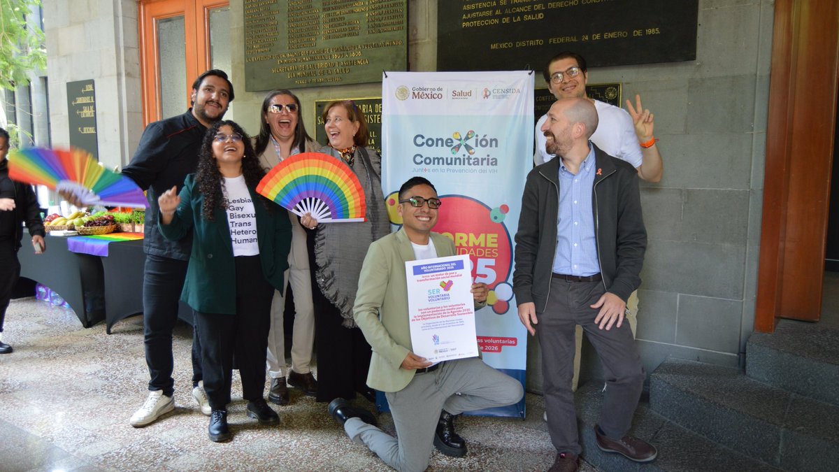 YaajMexico's tweet photo. #ConexiónComunitaria 🎖️📣 ¡SECRETARÍA DE SALUD RECONOCE LA FUERZA DEL TRABAJO COMUNITARIO! En el marco del "Año Internacional del Voluntariado" y de la mano con @censida, se reconocieron a las organizaciones comunitarias como pilares indispensables frente al #VIH en México.🔻🗞️ https://t.co/86AXrlHfYz