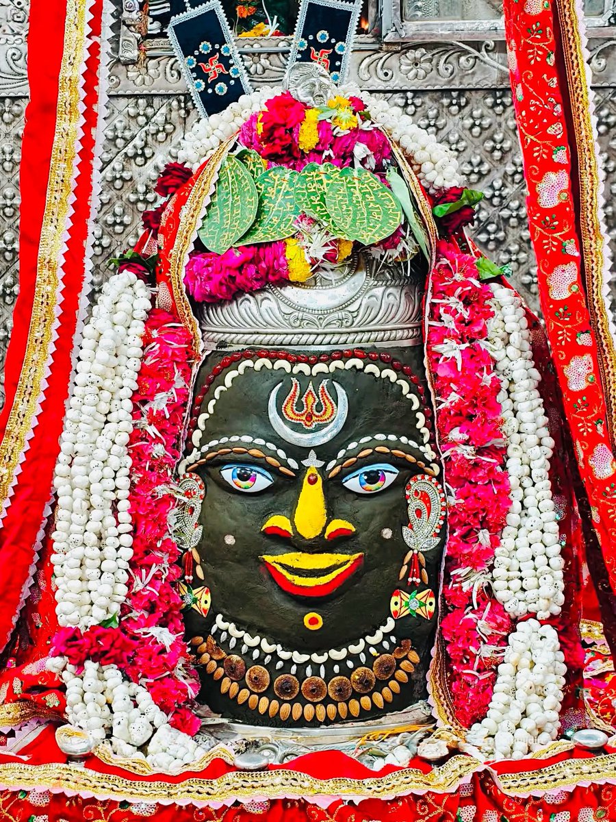 12Jyotirling's tweet photo. श्री महाकालेश्वर संध्या आरती दर्शन | 17.07.2026

Shri Mahakaleshwar Sandhya Aarti Darshan | 17.07.2026 https://t.co/QSvZ2XCoZA