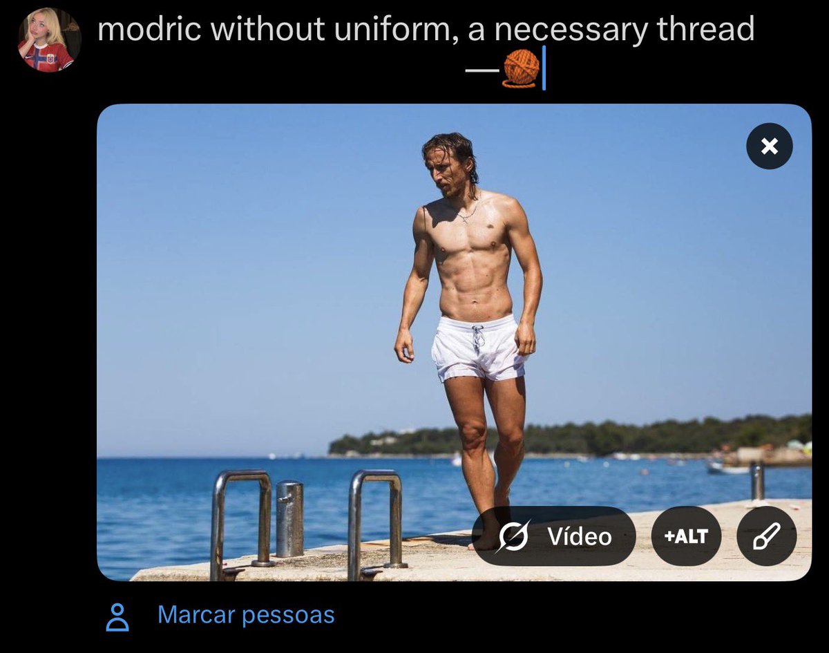 modricbrasilero's tweet photo. prometi um fio dele sem camisa, alguém quer ser marcado? https://t.co/w2VvgpPigr