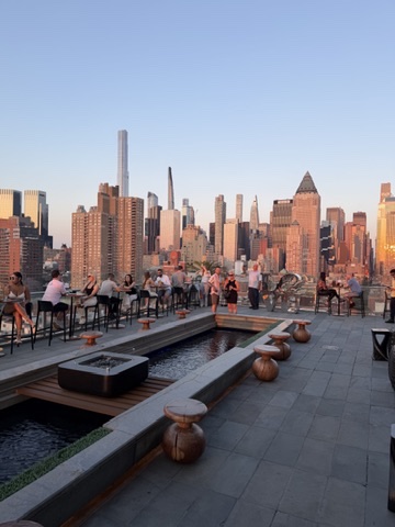 rowancheung's tweet photo. Every trip to NYC makes the case a little stronger. https://t.co/ZUSRVcTXKj