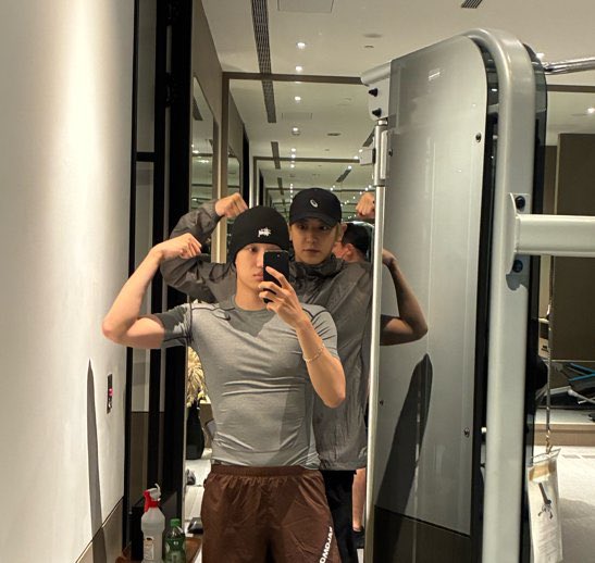 theloeyofmylife's tweet photo. IT’S A CHANKAI THING PLEASE https://t.co/WSWTAAvwN4