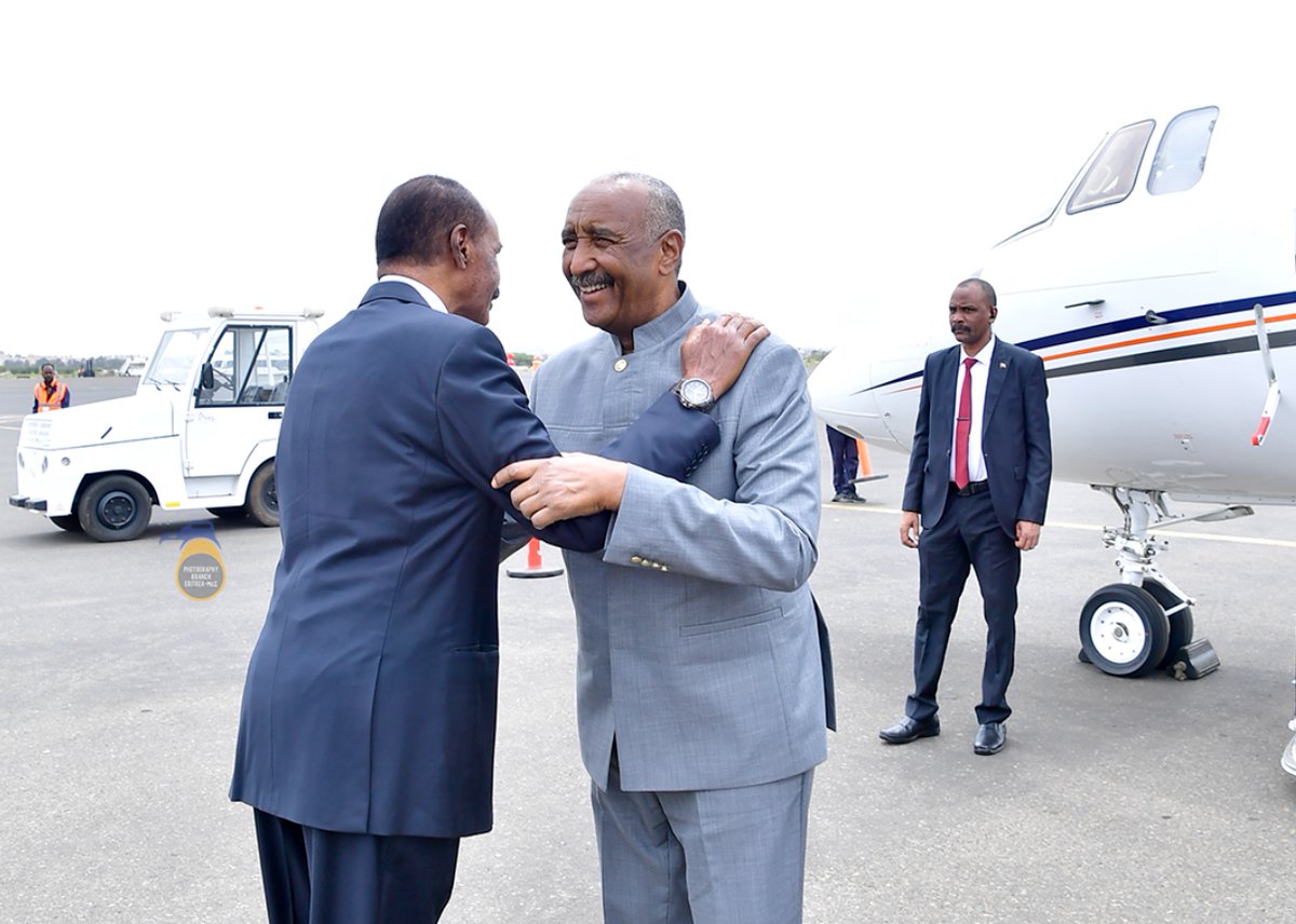 shabait's tweet photo. President Isaias Afwerki Meets and Holds Talks with Gen. Abdel Fattah al-Burhan

President Isaias Afwerki, in the early hours today, met and held talks with Chairman of Sudan’s Sovereign Council, General Abdel Fattah al-Burhan and his delegation.

At the meeting at the State House, the two leaders held extensive discussion on bilateral relations, developments in the Sudan, as well as regional and global issues of mutual interest.

General Abdel Fattah al-Burhan and his delegation returned back home after concluding their brief visit. #Eritrea