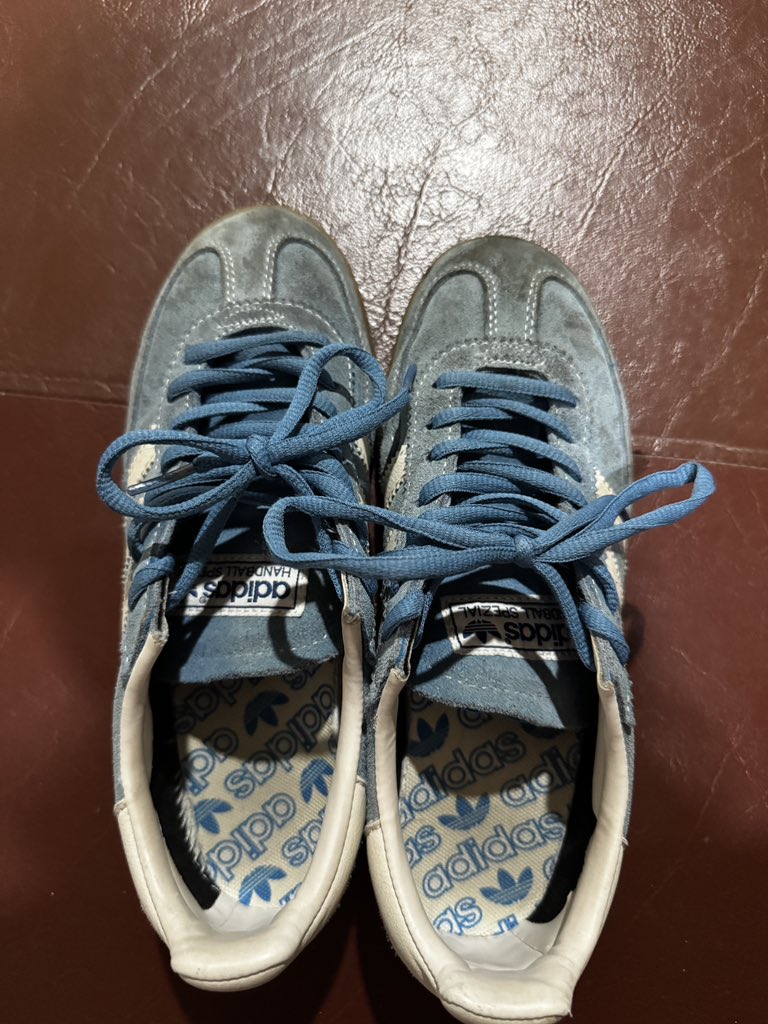 dreamdaytt's tweet photo. ส่งต่อรองเท้าadidas ไซส์24.5 
ไม่มีกล่องของคนรับได้
1200ร่วมส่ง ลดได้
#โล๊ะตู้รองเท้า #ส่งต่อรองเท้า #ส่งต่อadidas #adidasthailand #รองเท้าadidas #รองเท้าผ้าใบมือสอง #รองเท้ามือสอง https://t.co/34w2WqL39e