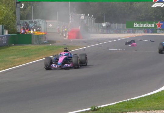 SCUDERIAFEMBOY's tweet photo. get unready with me formula one car edition https://t.co/XMDAc210Nh