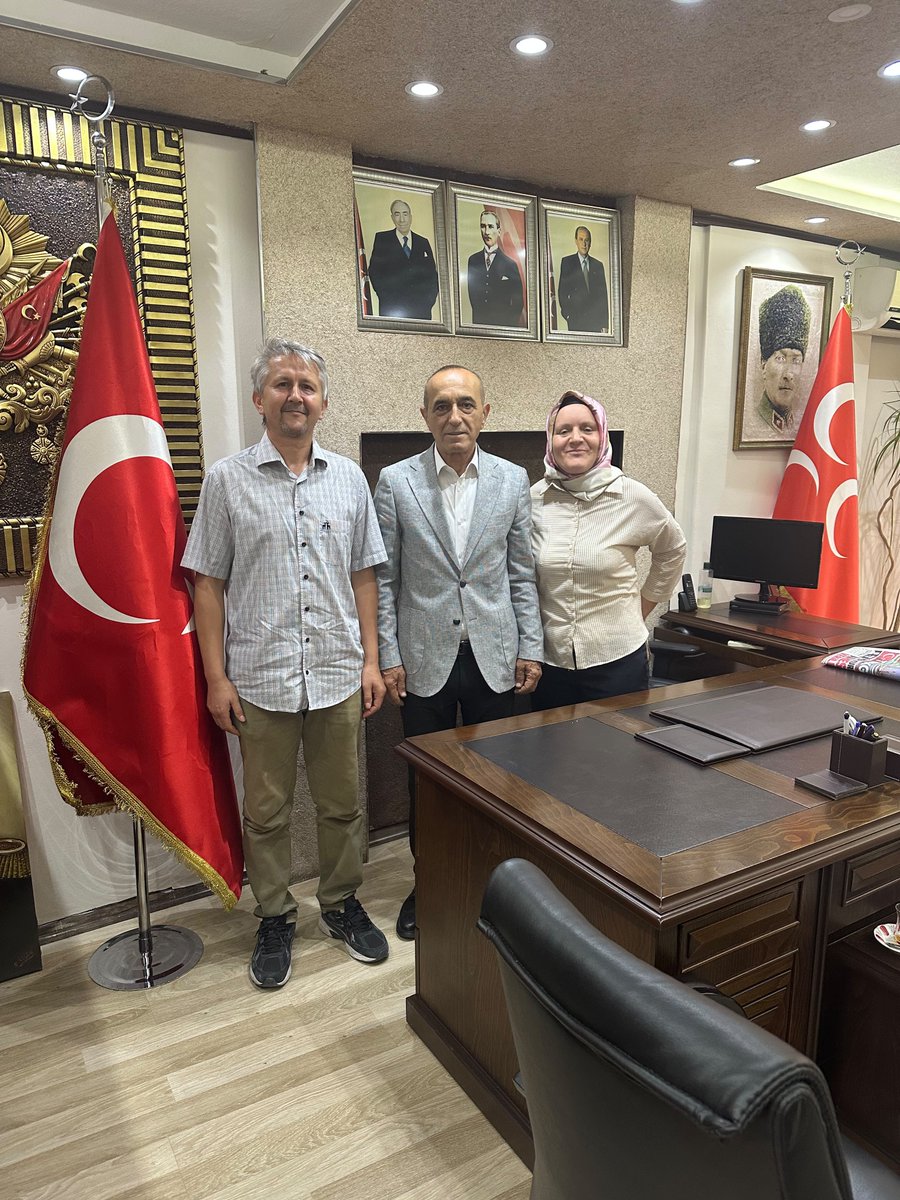 MHP_GOP's tweet photo. İlçe Başkanımız Sn. Ahmet Özen ve ilçe yöneticilerimiz, Staj ve Çıraklık Sigortası Mağdurları Derneği Başkanı Sn. Egemen Aydın’ı ilçe başkanlığımızda misafir etti. Ziyarette staj ve çıraklık mağduriyetlerine ilişkin talepler ve çözüm önerileri üzerine karşılıklı istişarelerde bulunuldu. Nazik ziyaretleri için Sn. Egemen Aydın’a teşekkür ederiz