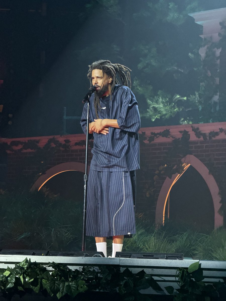 _Choncho's tweet photo. not the three, 
not the two, 
the U-N-O

@JColeNC #TheFallOff https://t.co/BBPPnqhYP9