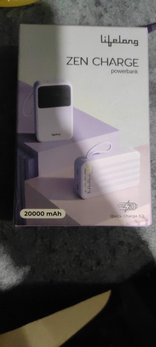 melody_raf's tweet photo. Ordered this powerbank from Amazon but this is not compatible with my phone @amazonIN @AmazonHelp trying to get it returned but there's no option to return also not able to talk to customer service. Pls help https://t.co/FVCxloGqr5