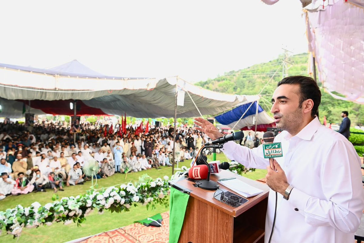 UmairMBChandio's tweet photo. ڈڈیال نے اپنا فیصلہ سنا دیا! 🇱🇾

ہر گلی، ہر چوک اور ہر دل میں صرف ایک ہی آواز...

ان شاء اللہ 27 جولائی کو فتح تیر کی ہوگی، کامیابی پاکستان پیپلز پارٹی کی ہوگی، اور جیت آزاد جموں و کشمیر کے باشعور عوام کی ہوگی۔

@BBhuttoZardari

#DadyalMeinTeerChaleyGa https://t.co/OFtVBW1UBz