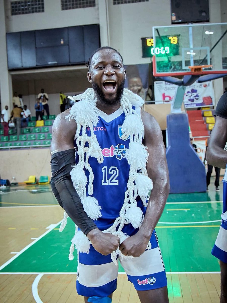 bballmali's tweet photo. 🚨C’EST FAIT ! Les messieurs du Stade Malien de Bamako sont sacrées champions du Mali 🏆 🇲🇱 !

Au terme des Play-offs de la Ligue 1 Orange 2025-2026, les @blancsdebamako décrochent le titre national. Félicitations aux champions !

#Bballmali #StadeMalien #Basketball #Mali https://t.co/gw4UT8kQMW