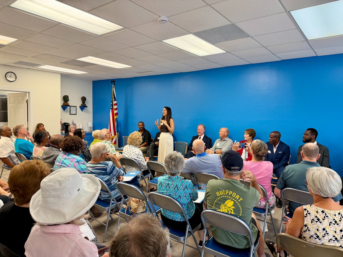 PiaforCongress's tweet photo. It was wonderful to join the Collier County Democrats for their candidate meet-and-greet yesterday! Collier County has got it going on and they’re ready for some fresh energy!

From Broward and Palm Beach Counties to Collier and Hendry, you can feel the sense of possibility. People across this district are ready for new leadership that puts people over politics.

Excited to keep going - together!
