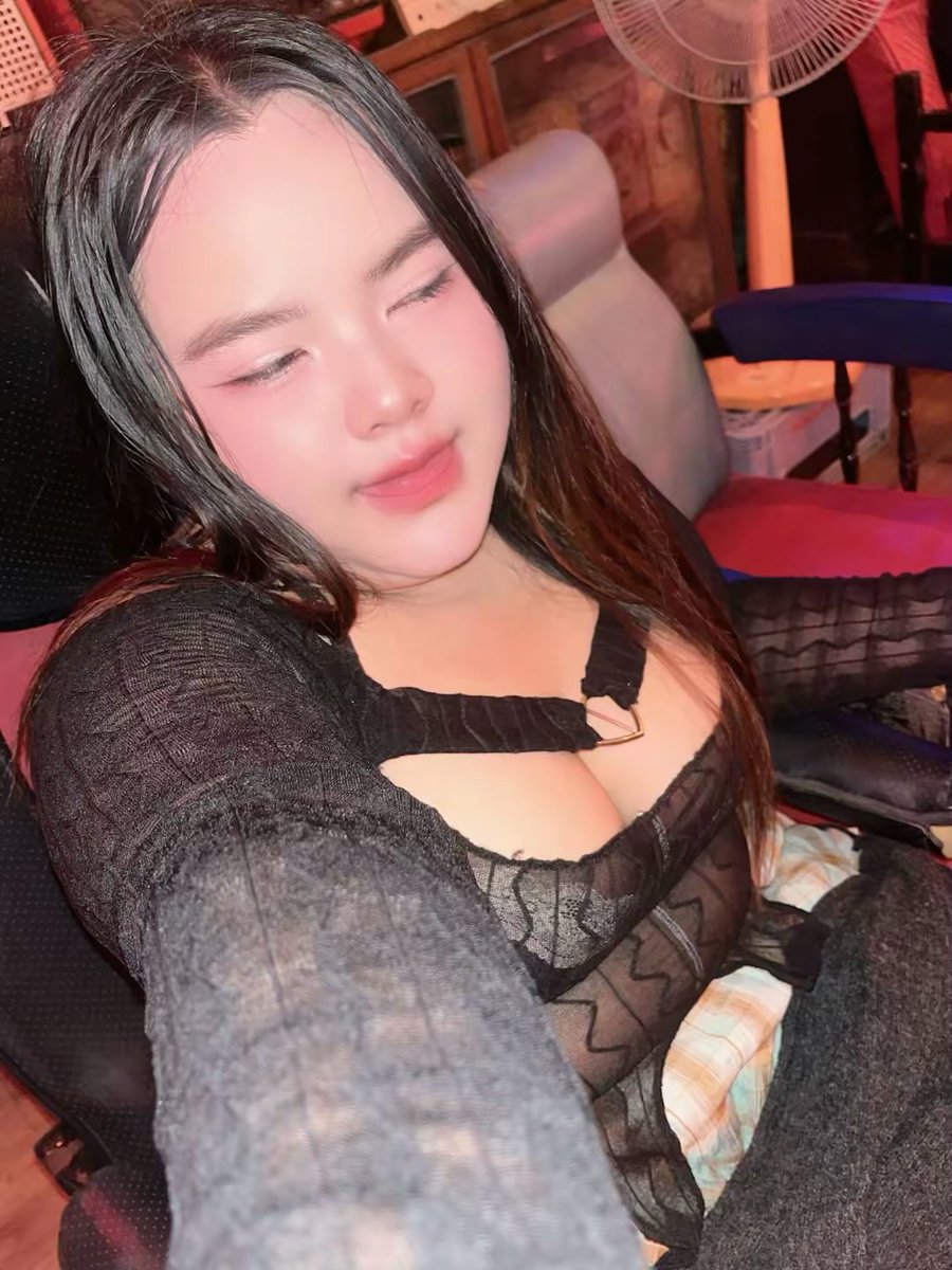 supornpahn48's tweet photo. สนใจมาเลี้ยงเบียร์เด็กอ้วนมั้ยค้าบ🥺🫶🏻
#สุรินทร์ #สาวอ้วนน่าฟัด https://t.co/q2LpkHYNf6