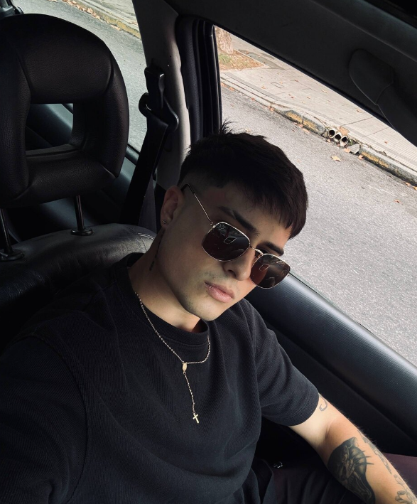 UrTopDaddyy's tweet photo. blessed 

https://t.co/GqO19QvaOG https://t.co/Zn5wSeGRky