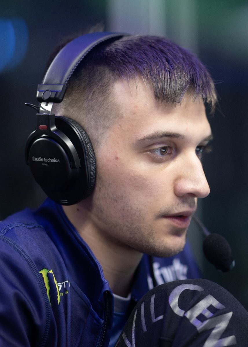 PolymarketDota2's tweet photo. Arteezy 🇨🇦 on the upcoming EWC 2026 semifinal: 

"PVISION have been more consistent and clutch in the games I've watched. Team Yandex haven't really faced any significant pressure yet." https://t.co/rAKghnawsZ