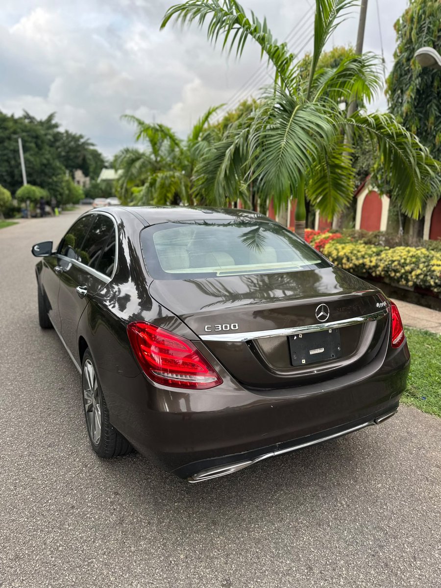 Ahmadmuhdsani_'s tweet photo. PLEASE REPOST 🫡🫱🏼‍🫲🏽
🔰DISTRESS SALE🔰
EXTREMELY CLEAN USED MERCEDES BENZ C300 2015 MODEL 4MATIC BUY AND DRIVE 
LOCATION ABUJA
PRICE 10.4M ONLY https://t.co/r1P7bYsr9D