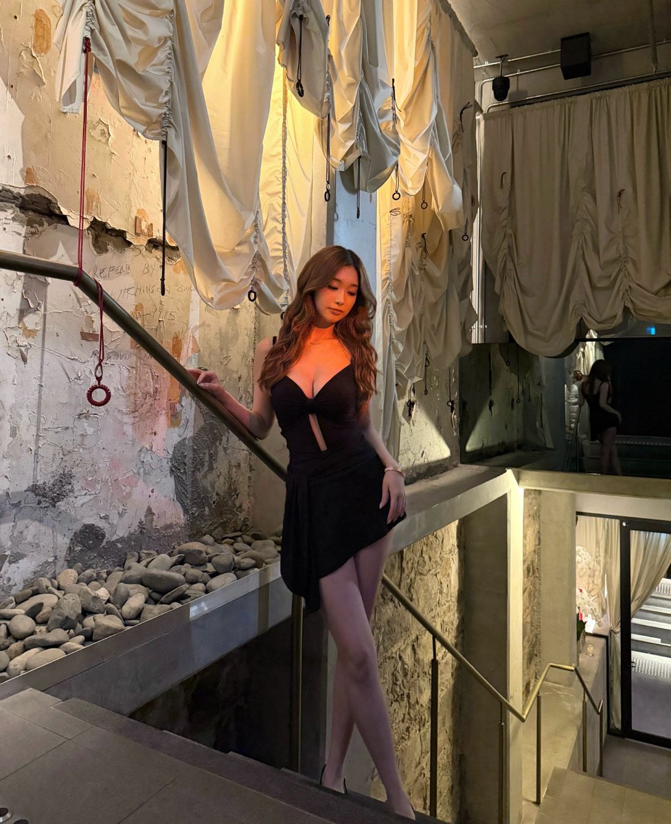 SaveforJ's tweet photo. IG: sophiaxlky
#意淫 #美女 #女 #香港 #HK #靚女 #打J #射屏 #素人 #精 #港女 #girl #淫 #淫娃 #淫西 #淫閪 #摟屌 #中出 #巨乳 #大波 #長腿 #淫腳 #j圖 https://t.co/G3FU9lRQQD
