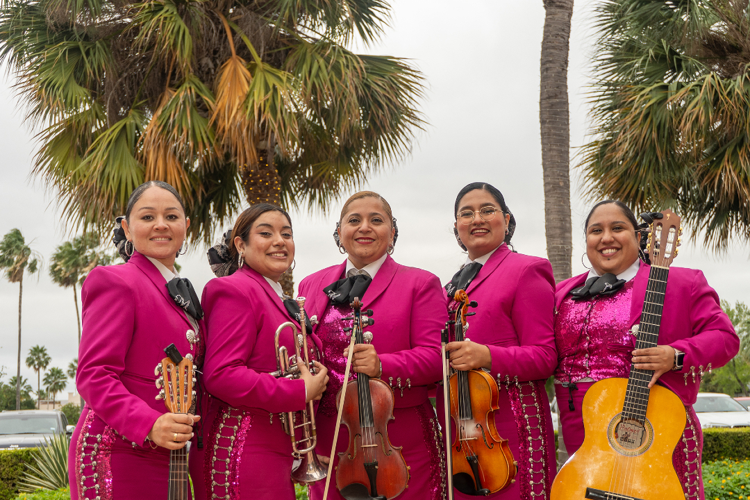 MALCTx's tweet photo. Please support Yadira Hernandez as she fights for her health and raises funds for lifesaving care. Just a few months ago, she was uplifting and singing at our event in McAllen, and now we'd like to help her - https://t.co/8BrMQ5FDen https://t.co/S8EiDCtq8h