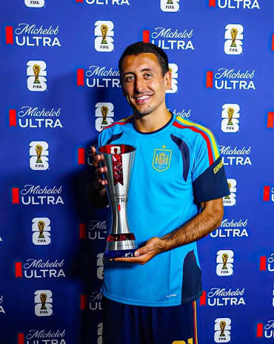 solofichajes123's tweet photo. Saca pecho @LaLiga como la liga que más internacionales aporta a la final Argentina-España del Mundial 2026. Las cifras de la patronal son las siguientes:
🇪🇸#LaLiga 24
🇬🇧Premier League 13
🇫🇷Ligue1 5
🇮🇹Serie A 3
🇺🇸MLS 2
🇦🇷Argentina 2
🇩🇪Bundesliga 1
🇵🇹Primeira Liga 1
🇧🇷Brasil 1 https://t.co/MhiIxSHf1i