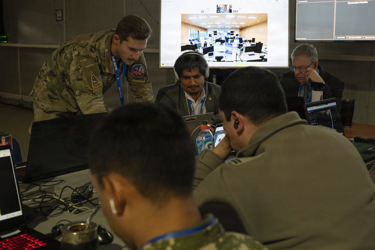 US_SpaceCom's tweet photo. At SALITRE 2026, a commercial satellite made a historic live on-orbit evasive maneuver in response to a simulated threat—a first for any combined exercise monitored by a global coalition, 🇧🇷 🇨🇱 🇨🇴 🇰🇷 🇳🇿 🇺🇸 + @NATO's space community, across 3 continents.
👉https://t.co/ps34IsFD3U https://t.co/BrrDnXwhzc