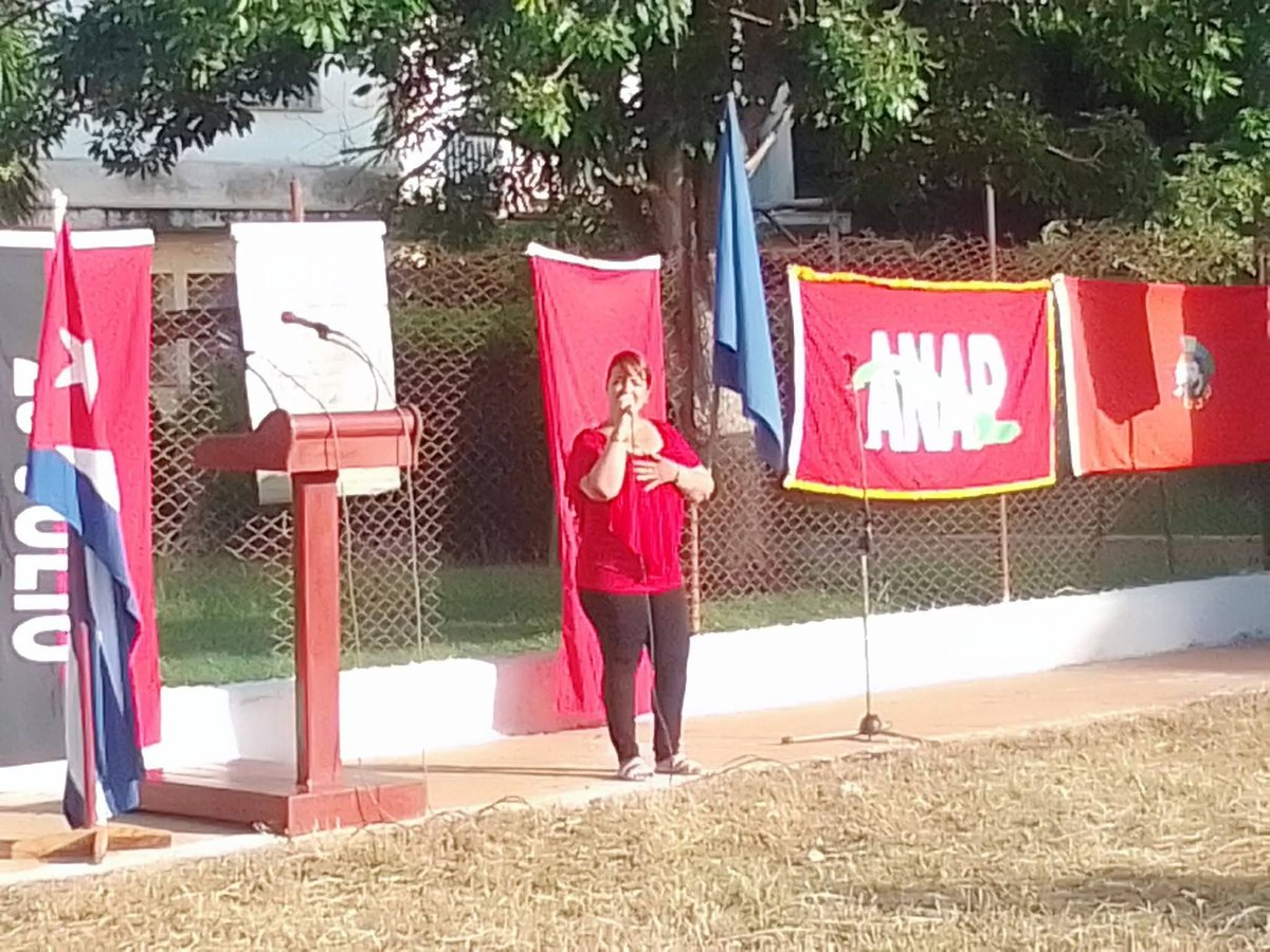 YassiMartn5195's tweet photo. ✍️ Se efectúa en el municipio #GüiradeMelena, provincia Artemisa, acto político cultural en conmemoración del Asalto a los Cuarteles Moncada y Carlos Manuel de Céspedes. Participaron autoridades políticas de masas y el sector de la educación junto al pueblo trabajador 🇨🇺 https://t.co/38fMfxEERO