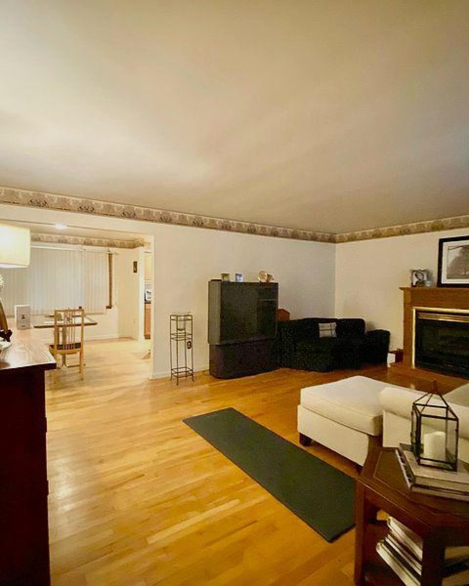 glenkelly's tweet photo. Glen Kelly Real Estate LLC
Glen Kelly, Broker of Record
Jackie Kelly, Broker-Salesperson
Office: 732-244-0567
Web: https://t.co/mwhvPi23ce

Equal Housing Opportunity / Realtor / MLS https://t.co/wzDOfJsE6k