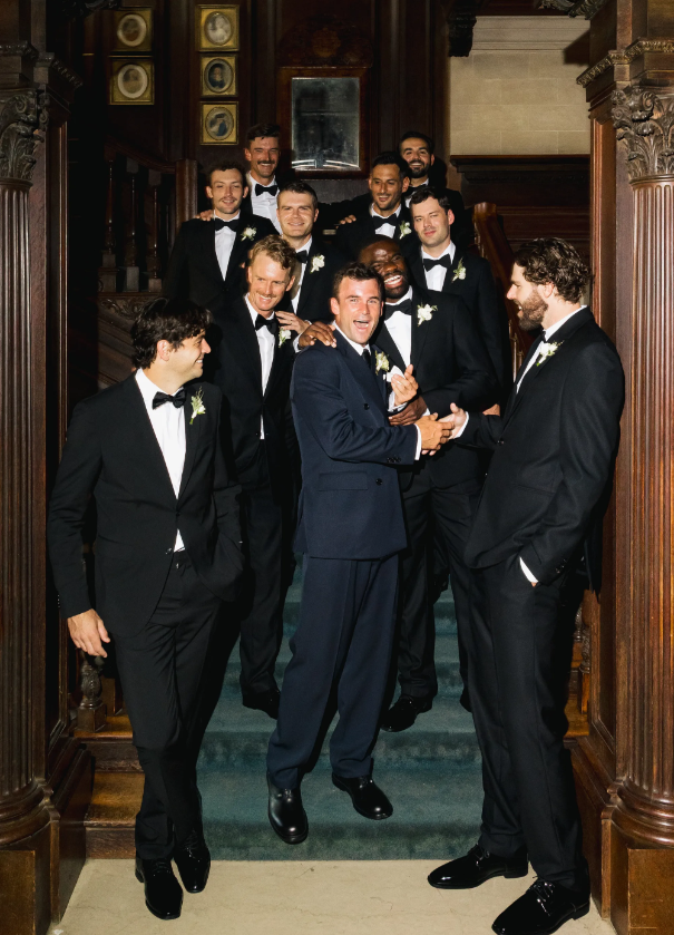 jannimalinified's tweet photo. more pics of Taylor at Tommy's wedding 🥰 https://t.co/R0tzk5iBoX
