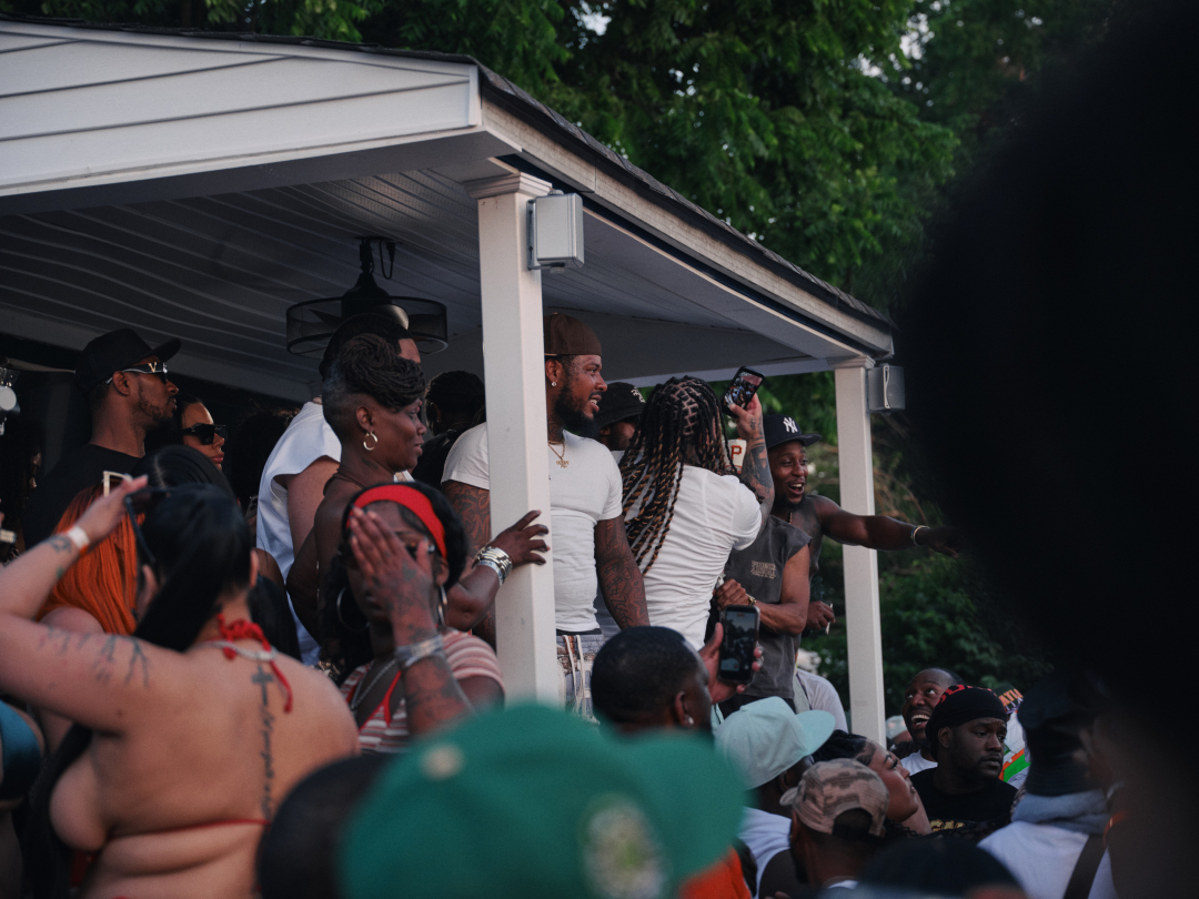 fettywap's tweet photo. Send a location, tap my phone, I'll be on the way 

#Zavier #Nasty #BTS https://t.co/WEIRMW1id8