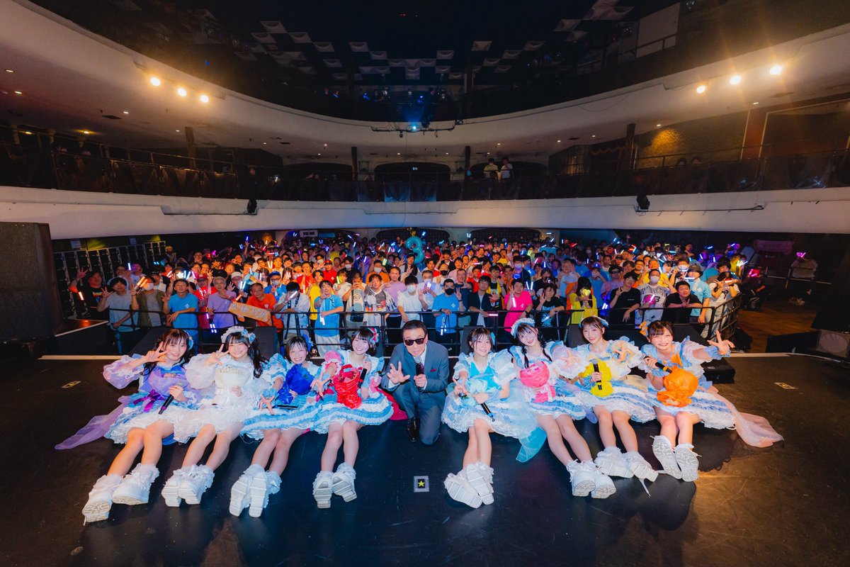 kanon_nmks's tweet photo. なみけし3周年を迎えました🪄♡

この3年間で出会ってくれたみんな一人ひとりと、巡り合ったこの8人のメンバー、なみけしスタッフさん、日々たくさんの方に支えられて3周年を迎えられたこと、とっても嬉しく思います🥲♡
なみけしだったから出来たことも、生まれた感情も、叶った夢も、心が折れそうになることも書ききれないほどにあって、でもどれもが私を成長させてくれているし、そんなグルー��の初期メンバーとしてここに居られてるのが奇跡みたいなことだなとも思うし、こんなに大切にしたいと思えるものがあるなんて私はとっても幸せ者です！
大好きななみけしというグループがこれからもっともっと愛されますように💎そしてもっともっと愛されるグループに、存在になれるように私ももっとなみけしの力になりたい！

そして！改めて昨日は3周年記念公演ありがとうございました！✨企画とかCMとかつっこみどころたくさんあったよね？☺️🕶️なみけしのこれまでのことだったりメンバーのこともたくさん知ってもらえたらいいな！の気持ちだったよ☺️
久しぶりにオリメン5人での『ボクコイ』つゆはかのんユニットの『こいぬモード』も披露できたり！みんなちゃんと目に焼き付けてくれたかな♩久しぶりで色んな記憶がよみがえったりもしちゃったし、それにメンバーのユニット曲もたくさん観れてうれしかったな( ⸝⸝⸝ ̫⸝⸝⸝)MCのジョニー志村さんと、いつも日頃からお世話になってるコレオのさかな先生にも改めて感謝です💭🪄

最後��！いつもたくさん応援してくれて本当に本当にありがとう。ずっと応援してくれてる方も、最���知ってくれた方も、今の私を、私たちを好きでいてくれているということが何よりも一番嬉しいの！
楽しい時も、そうじゃない時もどんな時も寄り添えるような場所であり続けたいし、ずっとそばにいてほしいな。
これからもたくさんありがとうと愛をとどけたい！💌4年目もよろしくお願いします！♡