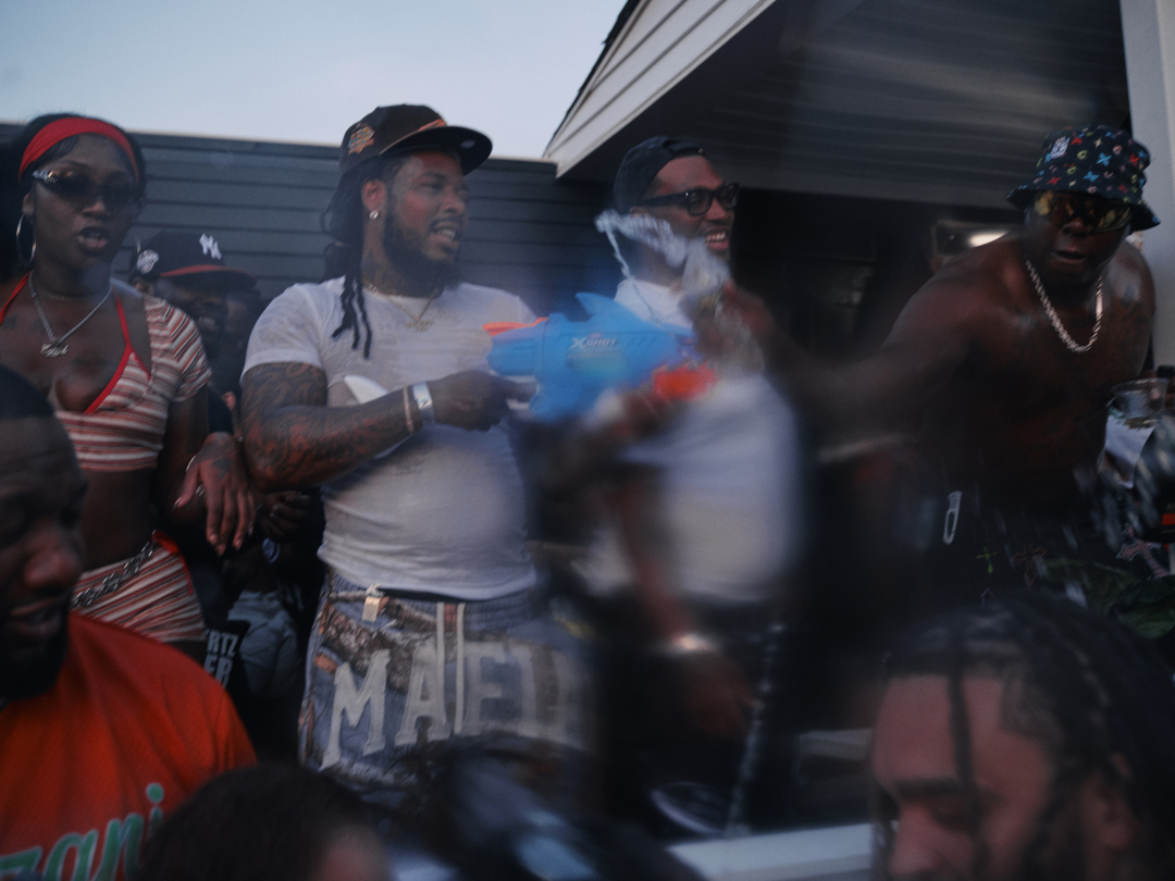 fettywap's tweet photo. Send a location, tap my phone, I'll be on the way 

#Zavier #Nasty #BTS https://t.co/WEIRMW1id8