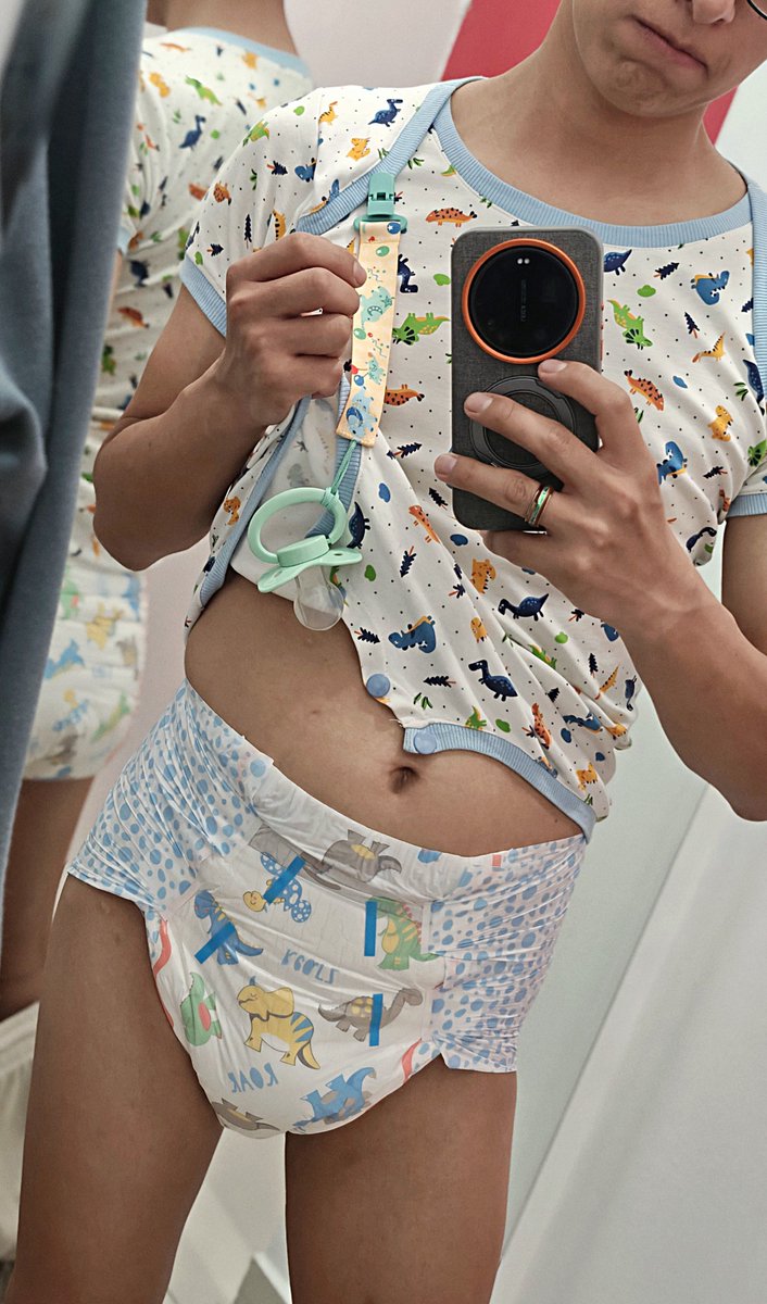 SrGatO_O's tweet photo. 👀 #abdl #diaperboy #abdlperu #diaperlover https://t.co/52hJkMxXJU