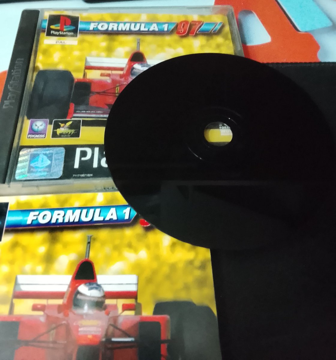 mapvhsg's tweet photo. @CapitanMecastix Que buenos eran los discos negros, cuidar la maquina y el disco lo vuelve eterno. https://t.co/wnnxMZeBw2