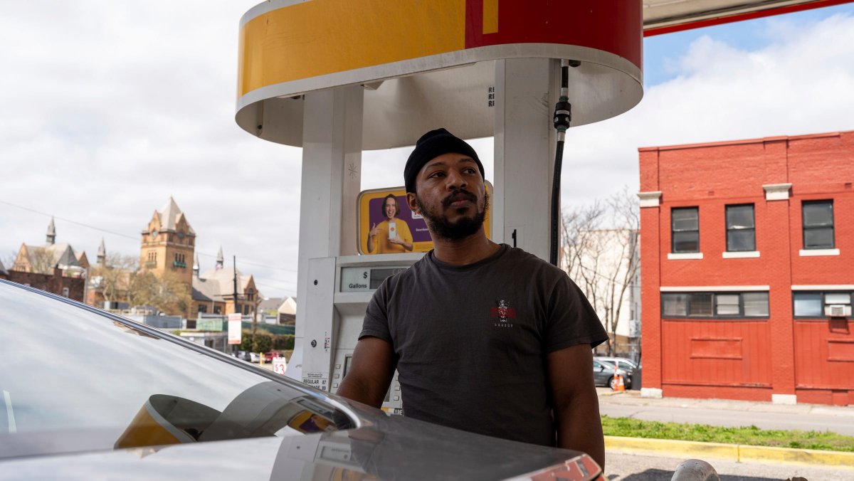 LunaSiAcc's tweet photo. Breaking news: The IRS just increased the standard mileage rate to 76 cents for the rest of 2026. 

This hike is a big win for trades and real estate pros navigating high fuel costs. Stay diligent with your logs to maximize this deduction. 

#SmallBiz https://t.co/5dWBKpsklT