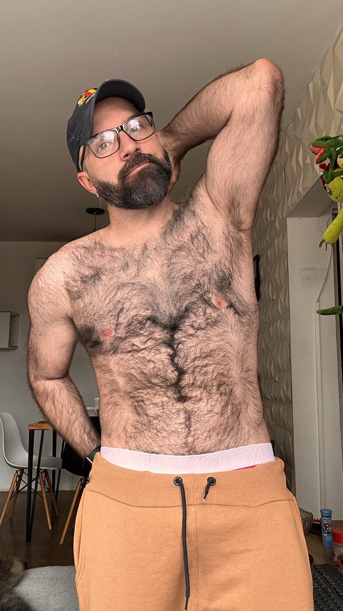 JoFloripa_'s tweet photo. Aquele momento da tarde, pós almoço, pronto pra deitar num sofá e dormir gostoso. 

Quem tá afim de ser a conchinha de dentro?

Em Curitiba tá frio, mas fica tranquilo que eu posso lhe esquentar 😉

https://t.co/7mun9yDir7 https://t.co/SOZ4SdPFU6