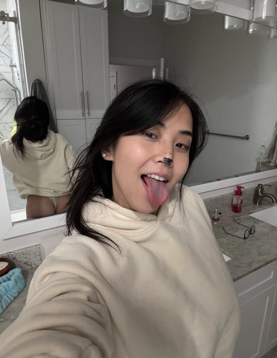 sandra_han33662's tweet photo. say 'hi' for a free pic 📸 https://t.co/olBcu4Do7Q