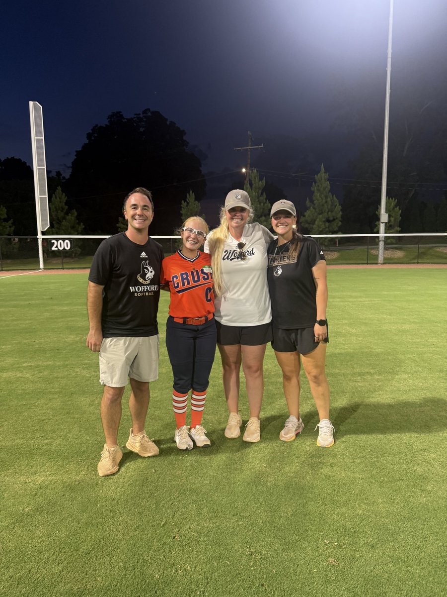 AddisonW2029's tweet photo. Had a AMAZING camp last night with @WoffordSoftball! Got so much great feedback and reps while sweating through the heat🥹🔥 @CoachCButler @jwint11 @TaylorLiguori  @TOP_D1RECRUITS @USASoftballREC @PrepSoftball @TopPreps @ExtraInningSB @SoftbalAmerica @CoastRecruitsSB https://t.co/kI0ILQEnXA