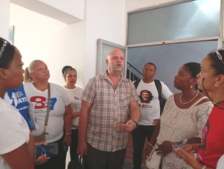 50Trabajadores's tweet photo. #Cuba @Colina_CTCuba, secretario general de la CTC, razonó en #Matanzas  sobre la urgencia de empujar, de hacer, transformar  para cumplir  eficazmente el rol de la organización @50Trabajadores @JuanitaLare  https://t.co/ei2xkFizh0 https://t.co/pC7gzHE1am