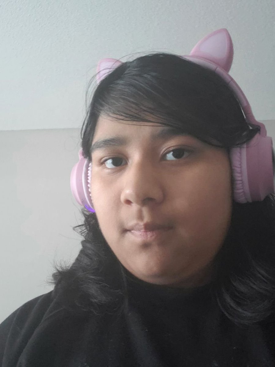 marilynbloominv's tweet photo. prendo stream o no? https://t.co/2r9h6w4qdY