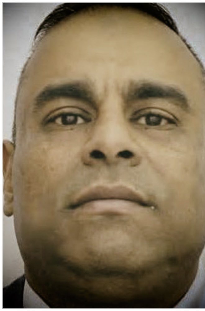 Abramjee's tweet photo. BREAKING NEWS:

Police are searching for Colonel Ismail Dawood.

His lawyer’s assured police he will hand himself over and he did not.

Gauteng anti corruption unit pounced on Dawood’s townhouse complex in Sandhurst JHB- he was not home.

They’ve now launched a search. 

He is being wanted on a charge of extortion amounting to over R350 000.

A warrant of arrest was issued earlier. 

Colonel Dawood is a senior South African Police Service (SAPS) Crime Intelligence officer.

He has been arrested for extortion believed to about R350 000.

Dawood has earned a reputation for leading several high-profile kidnapping investigations and rescue operations, helping secure the release of numerous victims and arresting suspected kidnappers. 

At the same time, Dawood is a controversial police officer. 

Over the years, he has faced multiple allegations and investigations relating to his conduct in various operations, including claims of kidnapping, assault, torture, extortion, corruption and murder. 

He has been linked to a judicial inquest into the 2010 death of Solomon “Solly” Nengwane while in police custody and has also been investigated by the Independent Police Investigative Directorate (IPID) over other incidents, including a 2022 hostage rescue operation in which two women were shot. 

Dawood has consistently denied all allegations against him.

More recently, Dawood and KwaZulu-Natal Police Commissioner Lieutenant General Nhlanhla Mkhwanazi were the subject of an internal SAPS disciplinary process after allegations of kidnapping, extortion and corruption were made by suspected Mozambican kidnapping kingpin Esmael Nangy.

In June 2026, the disciplinary proceedings concluded with both officers and their co-accused being found not guilty on all charges.

Stay tuned to @eNCA DSTV 403
for updates.

@pule_jones and I are on the scene.