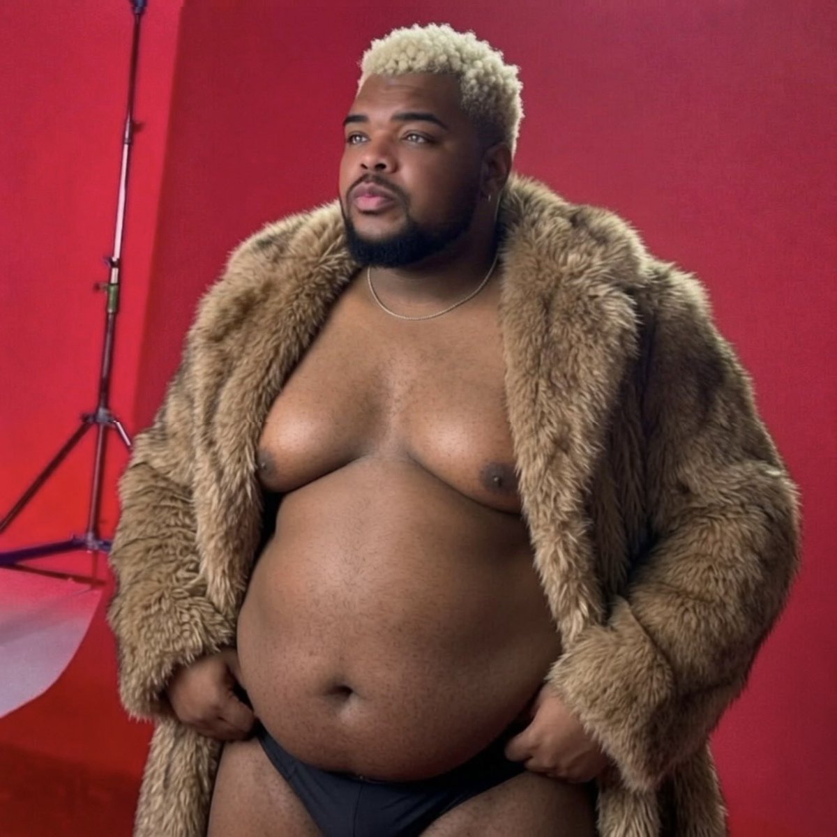 SantanaXXLLL's tweet photo. Phat Pussy 🍫🧸💋 https://t.co/okIt5gf9Zw