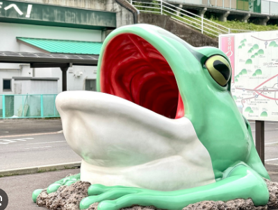 SfShinji's tweet photo. カズマの声でカエルとかちょっと脳がバグる https://t.co/CqenYF5hp1