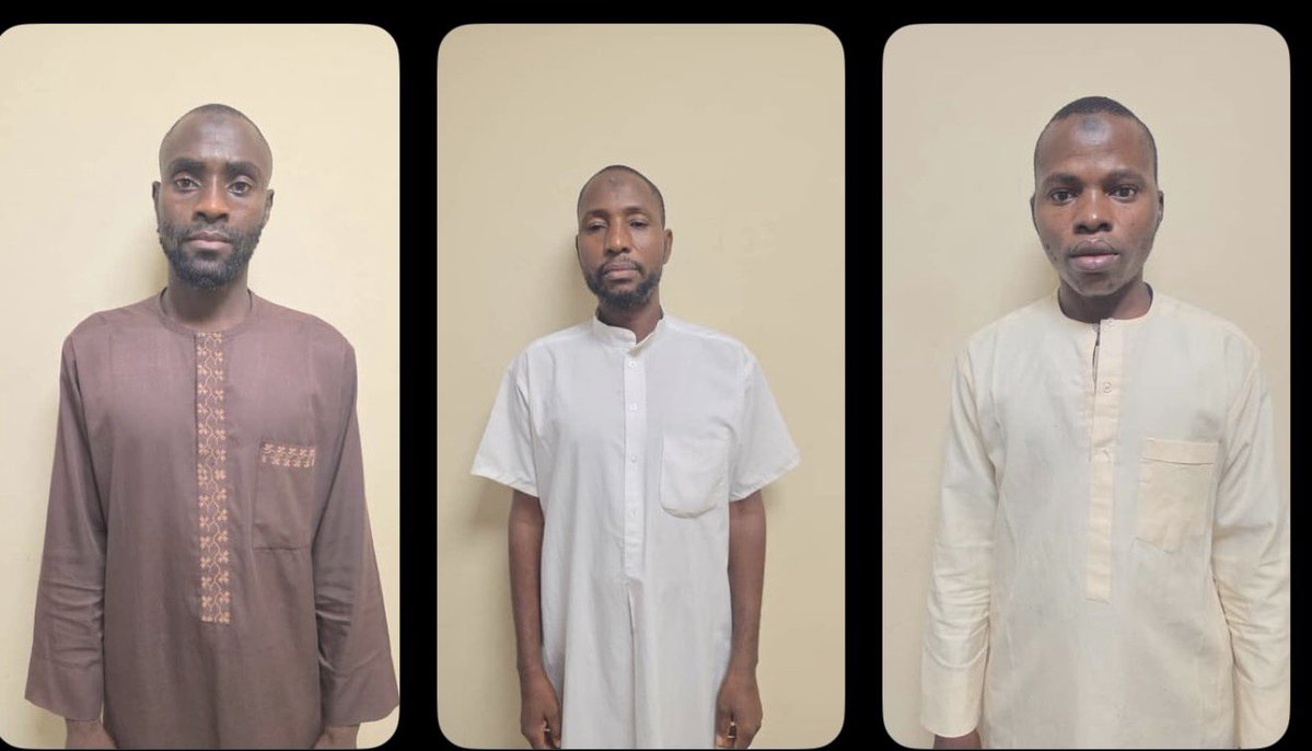 DejiAdesogan's tweet photo. TERRORISTS BEHIND ORIRE KIDNAPPING 

The following suspects Abdulrazak Umar, also known as Abu Khalifa or Abu Khalid, Yunusa Musa, also known as Yunusa bin Musa, and Shamsu Adamu Sani, also known as Abu Itisar, arrested by the Department of State Services (DSS)  
are to face a 10-count charge before the Federal High Court in Abuja over their alleged involvement in the kidnapping of schoolchildren and teachers in Orire Local Government Area of Oyo State.