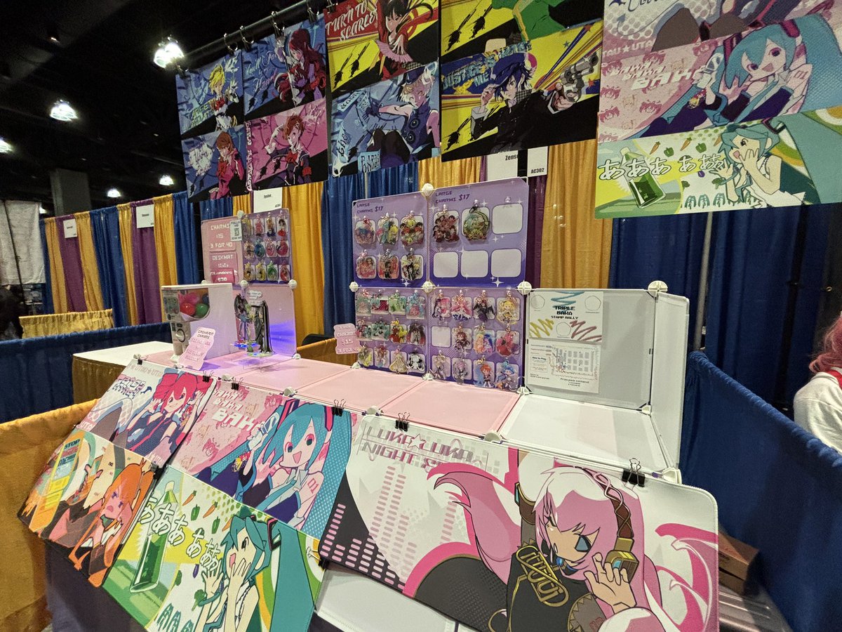 I'm at Connecticon! Come see me at AC302! I'm also in a Triple
