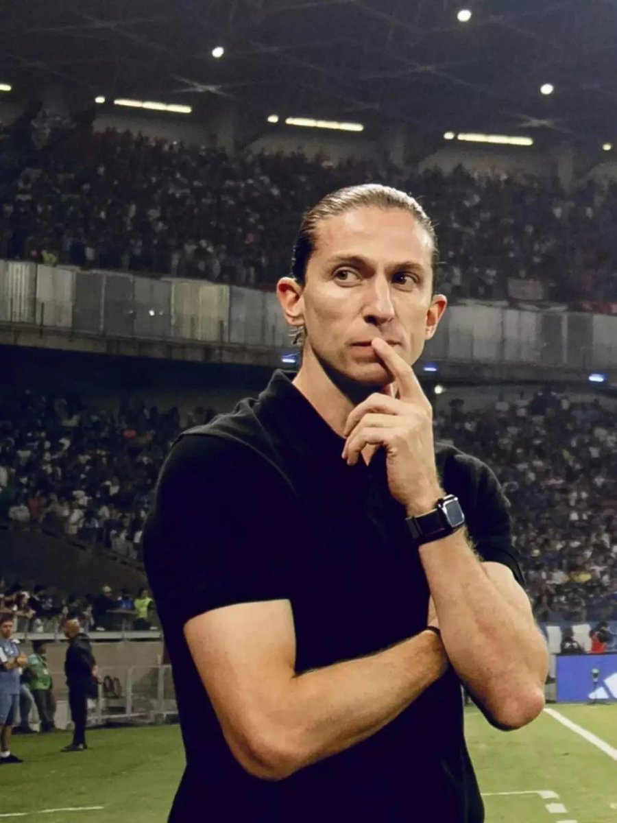 pH90k's tweet photo. Só temos duas saídas para caso o Ancelotti saia da seleção...  

1- Protocolo Filipe Luis + Renato Gaúcho e Staff  
2- Pepe Guardiola resenhudo https://t.co/bMym6pZyIH