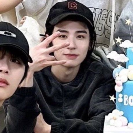hugprodigy's tweet photo. ihtaes hantaes four tweets au,
bebesayang this time sayang lg obses nontonin maxwell review makanan https://t.co/3qo6aR7alw