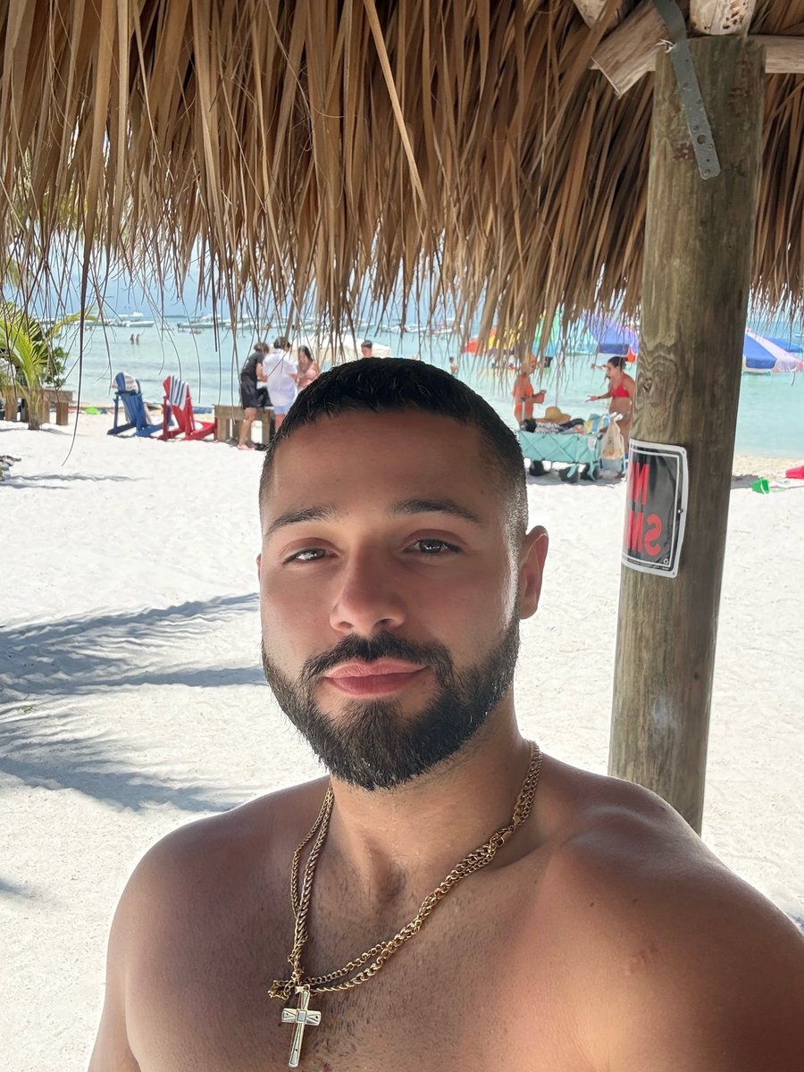 lui tweet media