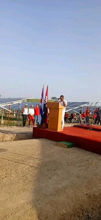 AdaCmkc's tweet photo. #SanLuis municipio de #SantiagodeCuba fue inaugurado el parque Fotovoltaico Villa Victoria, con la presencia de las máximas autoridades del Partido y del Gobierno de la provincia .
#SantiagoDeCuba
@LaCmkc https://t.co/krUpXMekKX