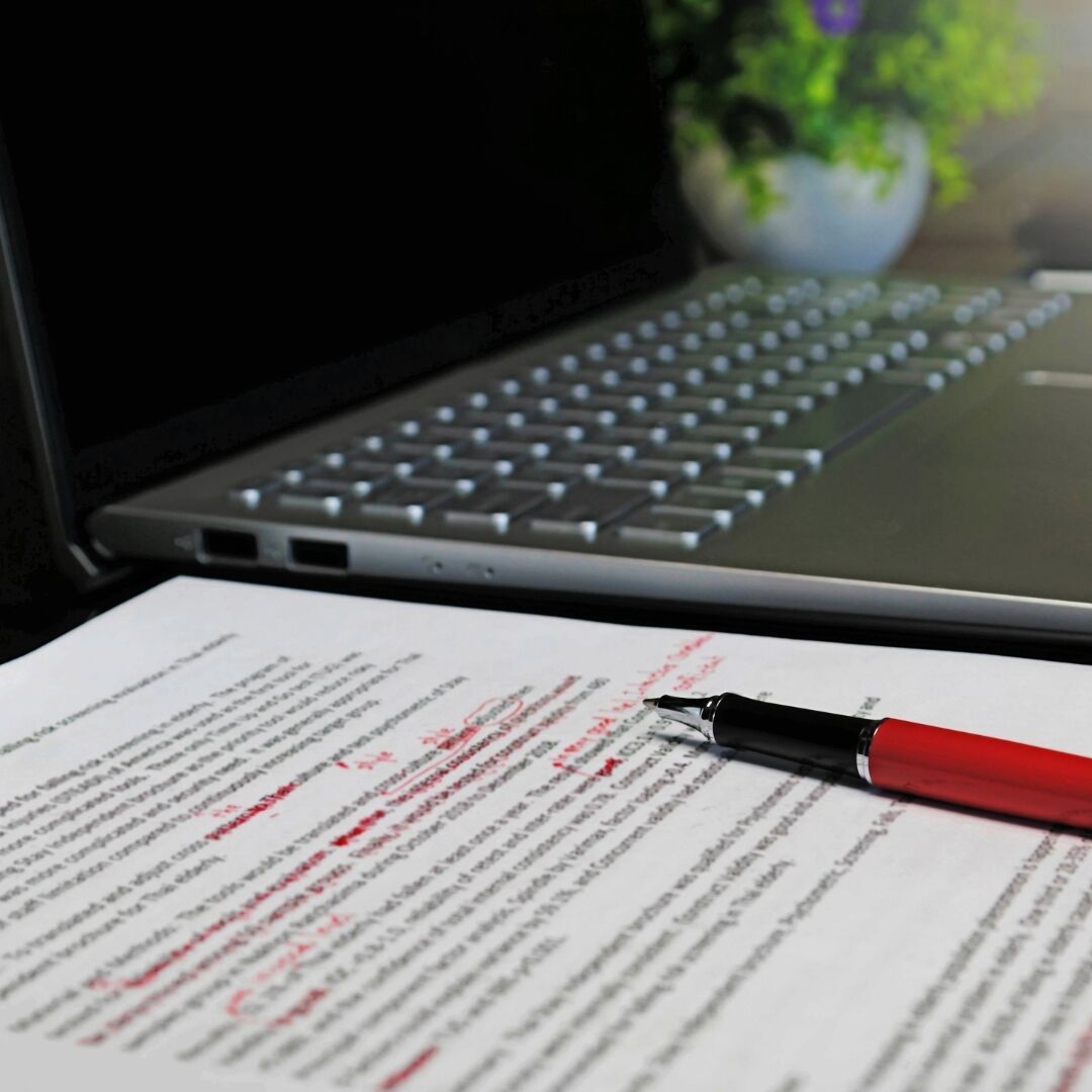 ThProBookEditor's tweet photo. POV check: In this scene, can your viewpoint character actually see, hear, or know everything on the page? Mark anything they couldn’t—those are the lines where POV slipped. #IndieAuthor #SelfEditing #WIP https://t.co/t9yZY1HTSp